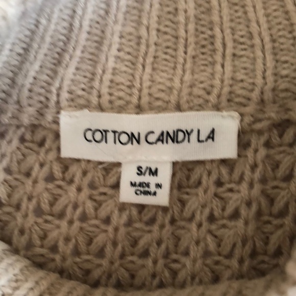 Cotton Candy La Sweater - Picture 2 of 3